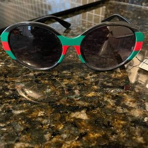 Fashion shades/sunglasses